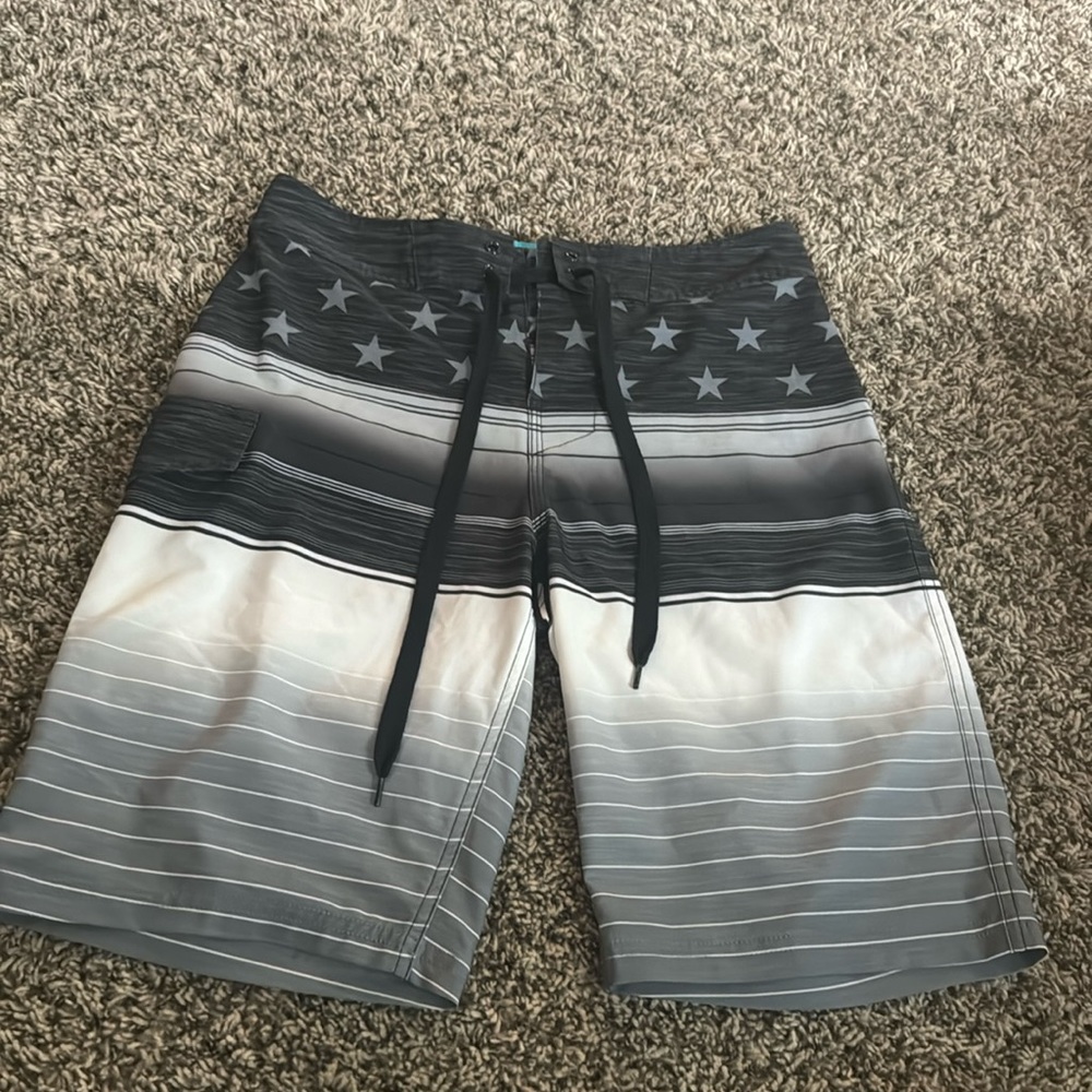 Sonoma swim trunks. Size 28- B3